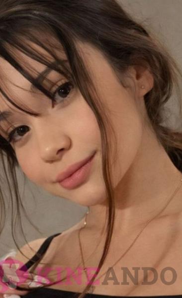 Anita 18 añitos (estudiante)